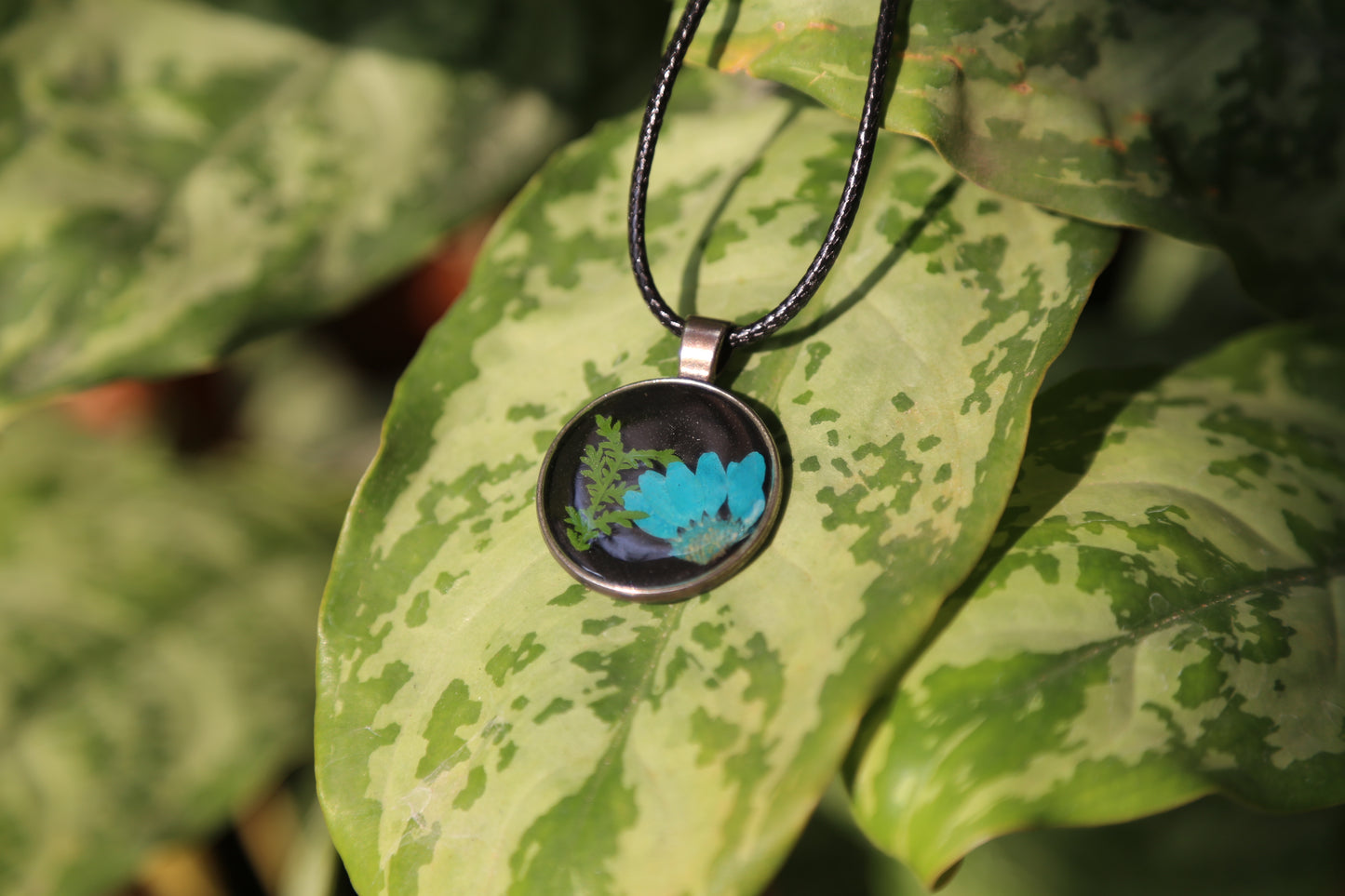 Resin Floral Pendants