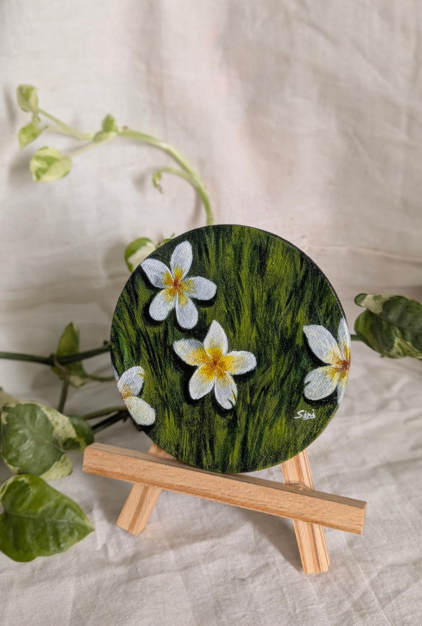 Temple Flowers - 4in Round